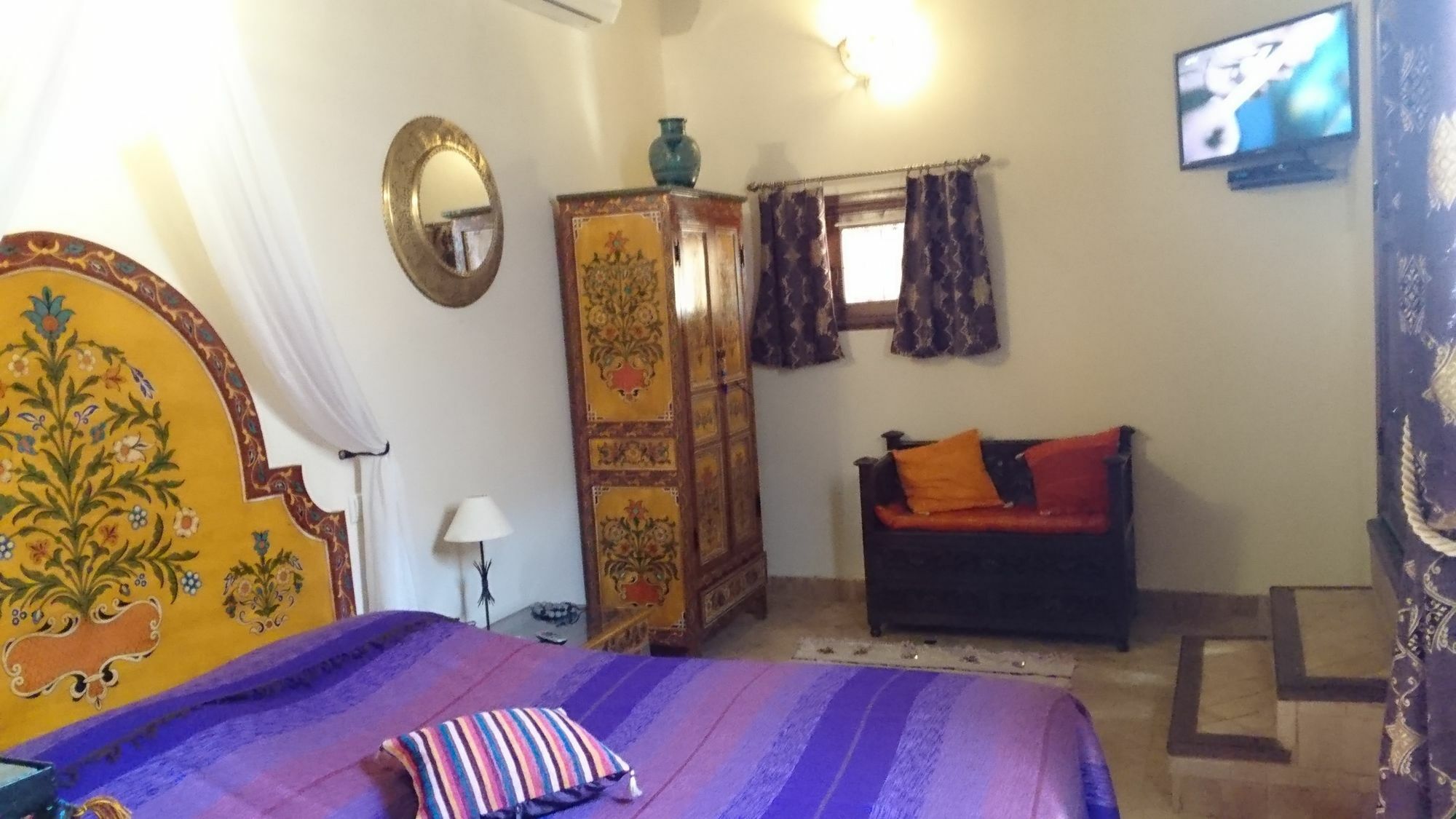Riad Letchina 페스 외부 사진